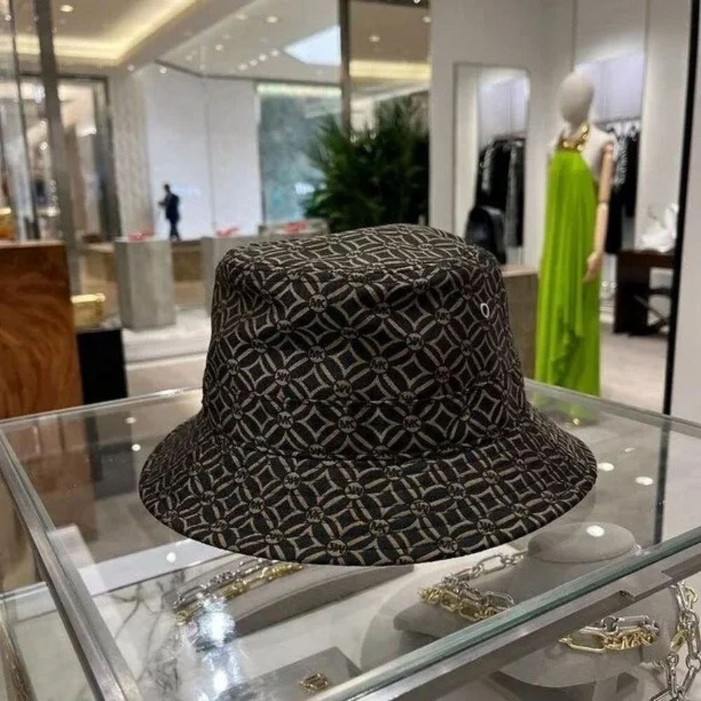 NWT Michael Kors Jacquard Logo Bucket Hat still in bag never worn